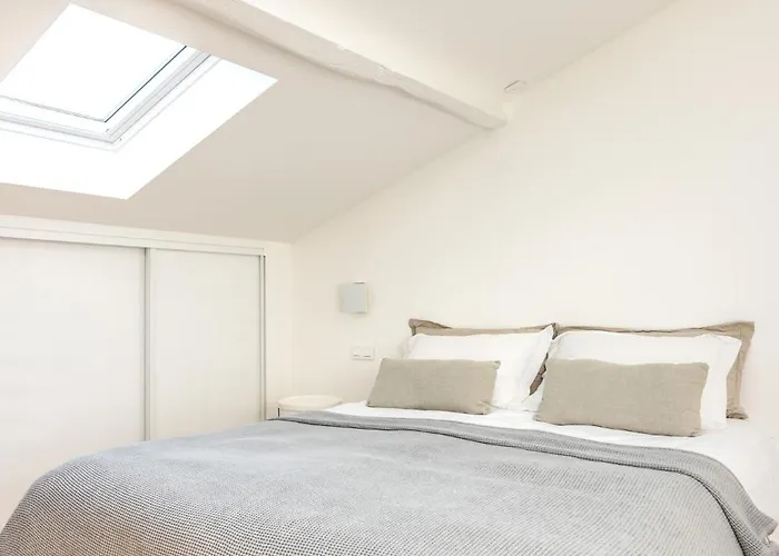 Penthouse Loft - 4 Guests - In Heart Of